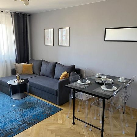 Apartament Emilian Appartement Warschau Buitenkant foto