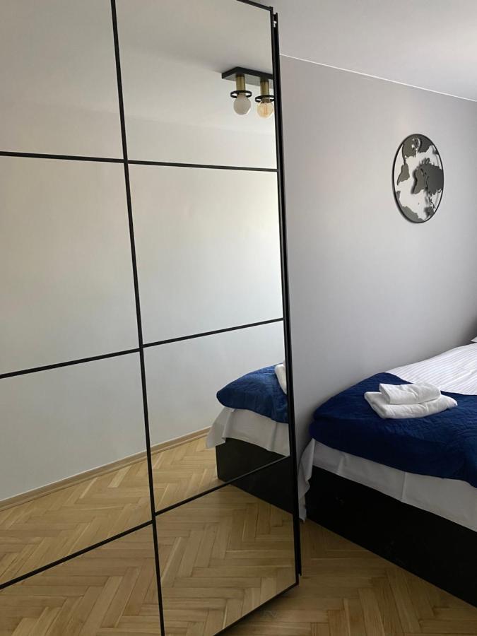 Apartament Emilian Appartement Warschau Buitenkant foto